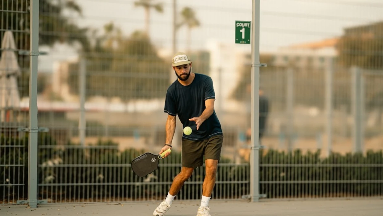 Tips for Handling Let Serves in pickleball as a Player